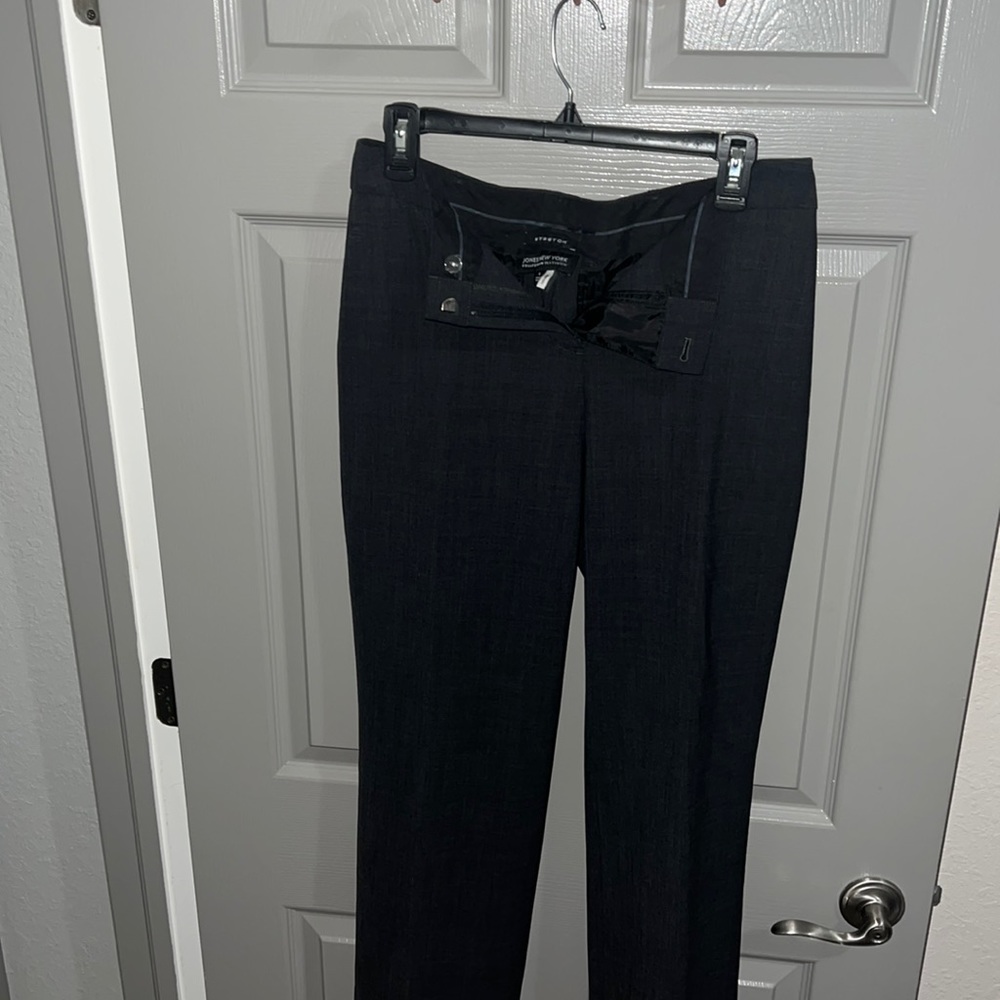 Jones New York Size 4 Black Pant